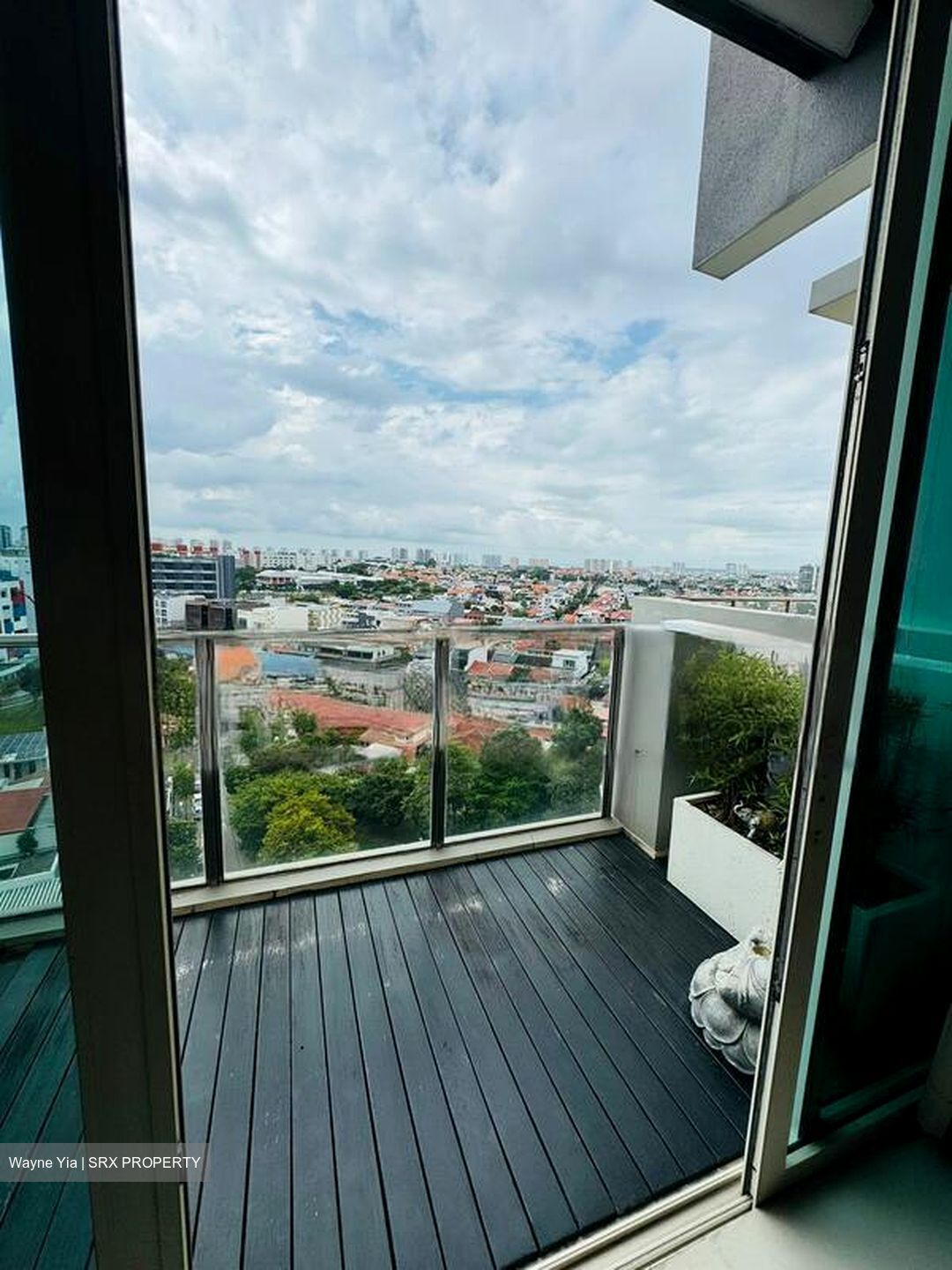 Vacanza @ East (D14), Condominium #490883891